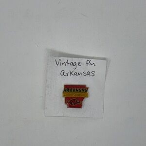 Arkansas Vintage Pin